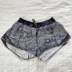 Lululemon Hotty Hot Shorts Paisley Black White